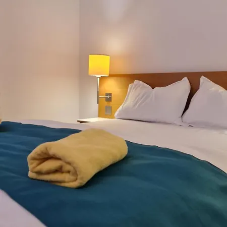 Jafar 11 - Premium 1Br Apartment With Private Balcony Lägenhet *