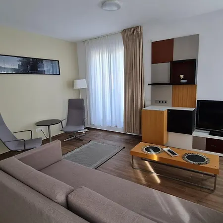 Lägenhet Jafar 11 - Premium 1Br Apartment With Private Balcony *