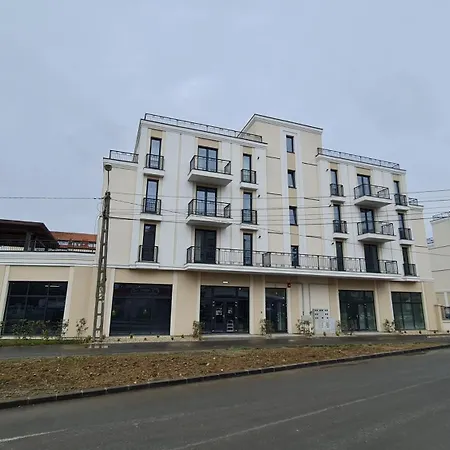 Jafar 11 - Premium 1br With Private Balcony *